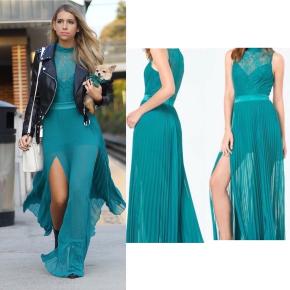 Bebe Emerald Green Lace Pleated Dress 4 - Picture 1 of 3